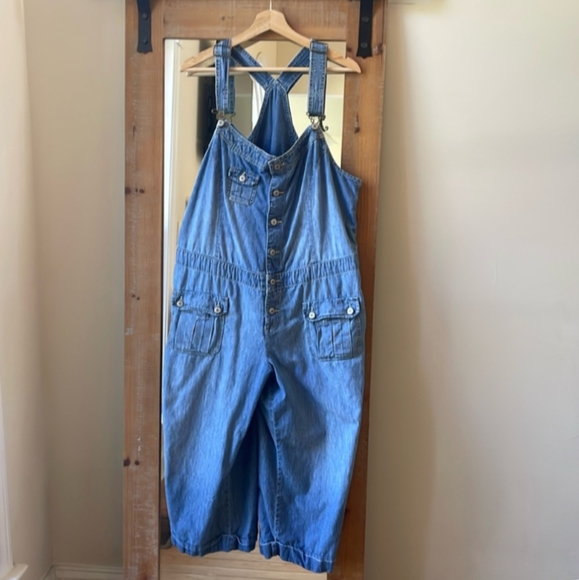 Old Navy Pants - Vintage Old Navy Crop Wide Leg Overalls Size 20